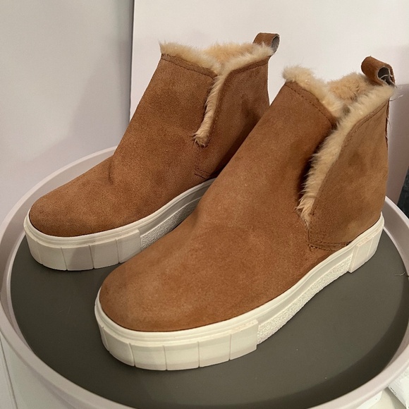 Dolce Vita Ankle Boots With Fur Lining - Picture 1 of 9